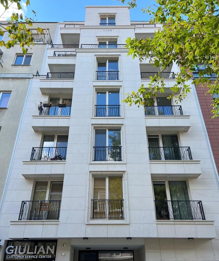 Paris Luxury Top Centre 2Bdr Apt W Work Desk And Wifi Near Nevsky Cathedral Sofia Exterior photo