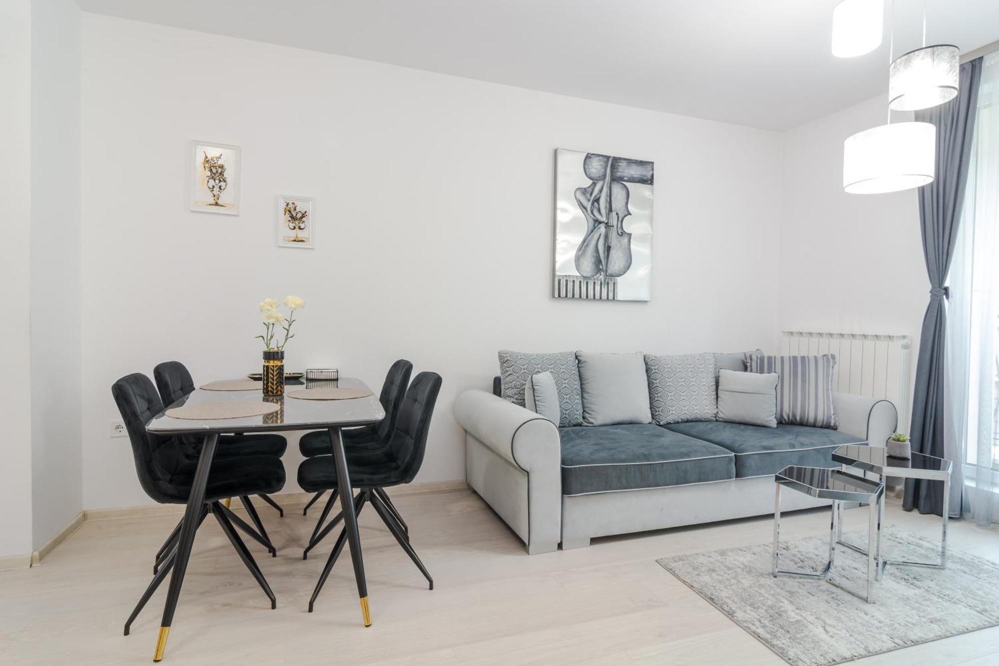 Paris Luxury Top Centre 2Bdr Apt W Work Desk And Wifi Near Nevsky Cathedral Sofia Exterior photo